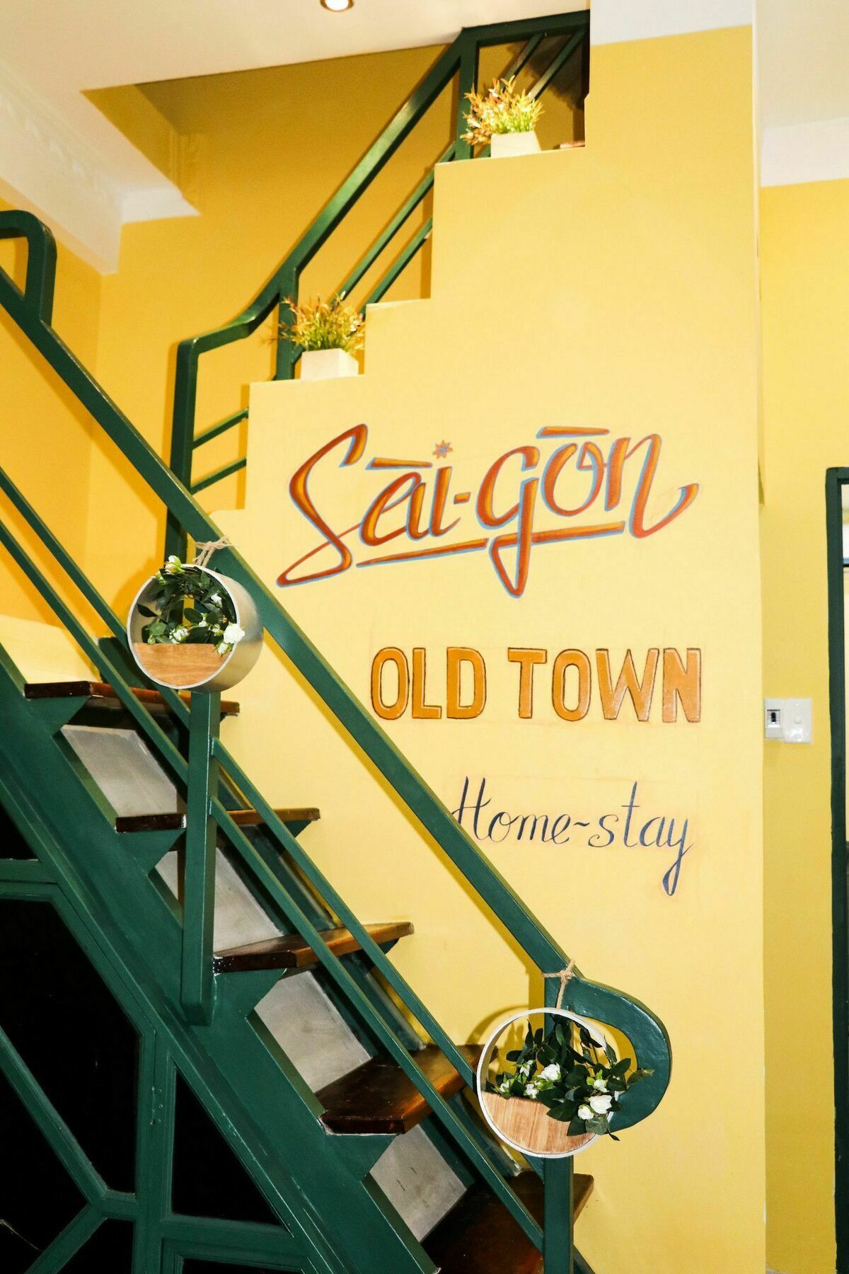 Saigon Old Town Homestay Хошимин Экстерьер фото